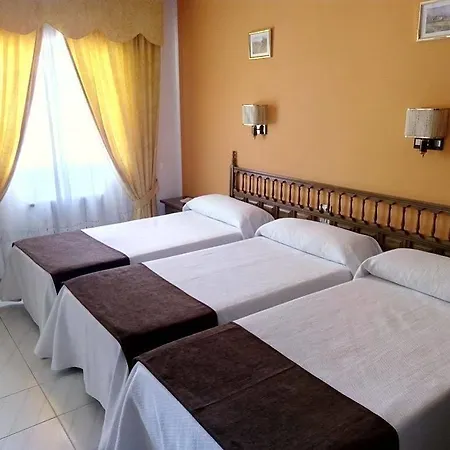 Martinez Hotel *